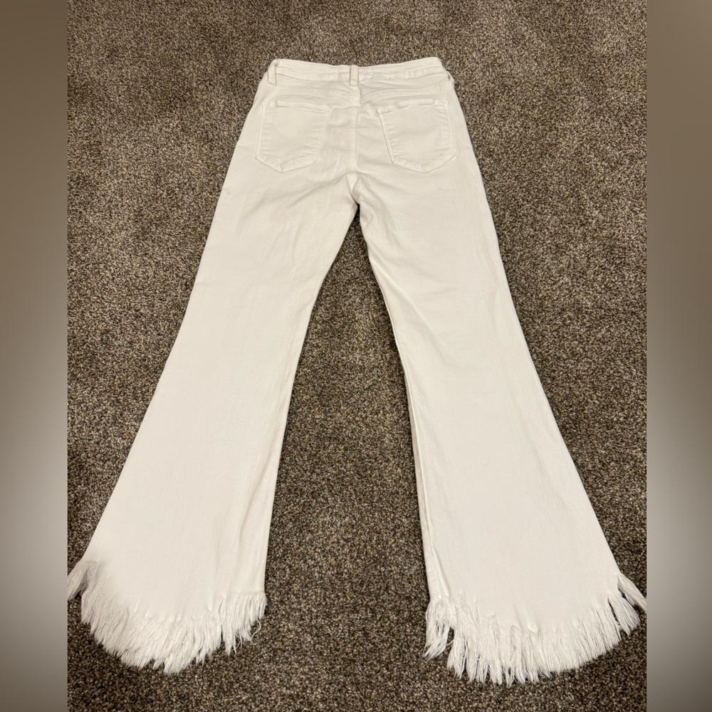 Just Black Denim: Women's White Frayed Hem Jeans Size 27 inseam 26” Distressed - Picture 6 of 9